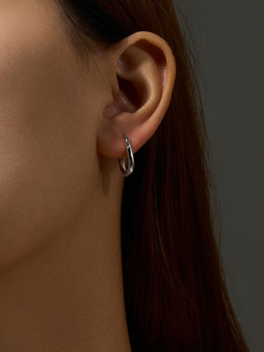 Lina Geometric Huggie Earrings – 14K Gold Plated