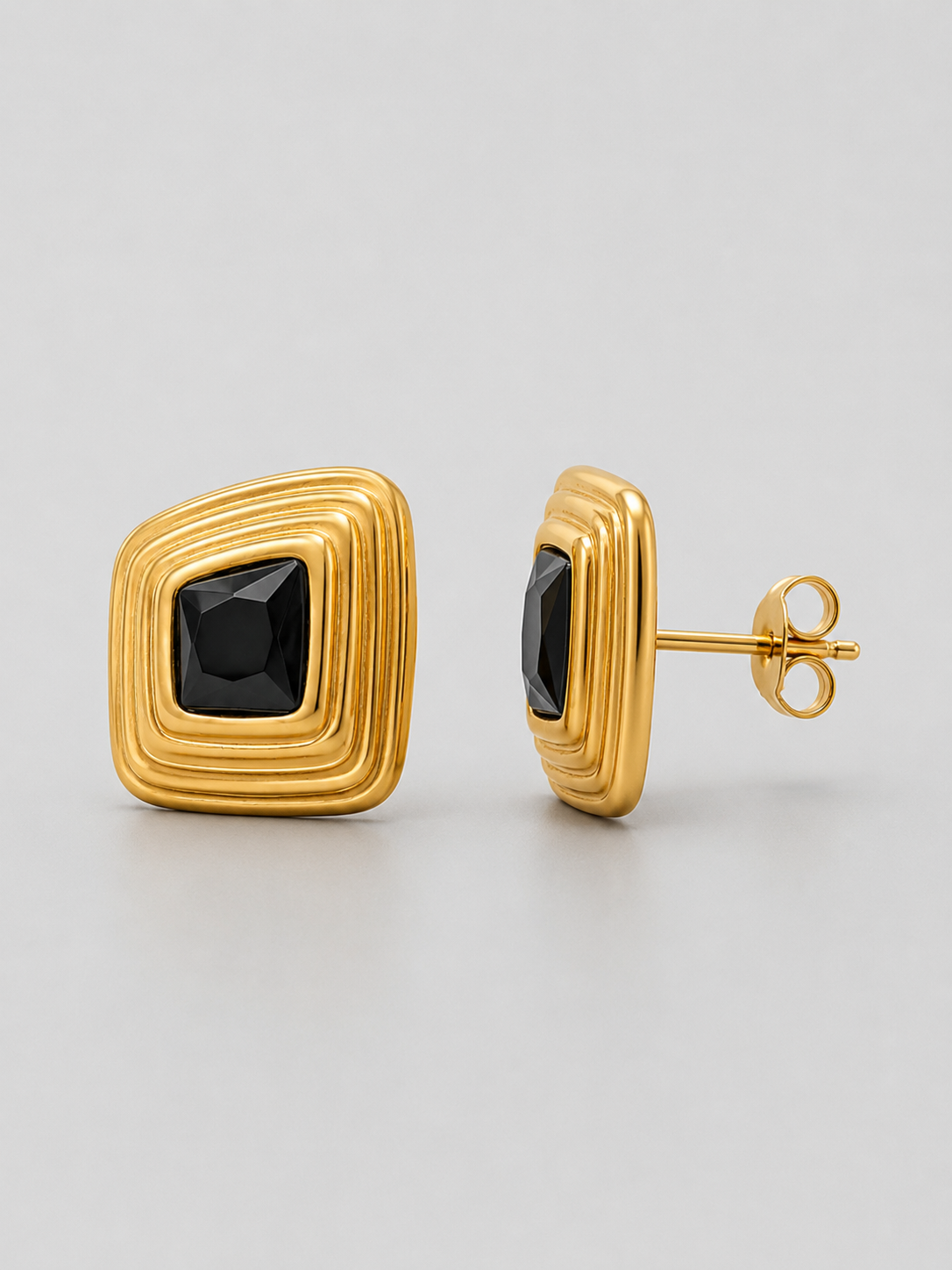 Selene-VINTAGE Square Stud Earrings – Black Zirconia