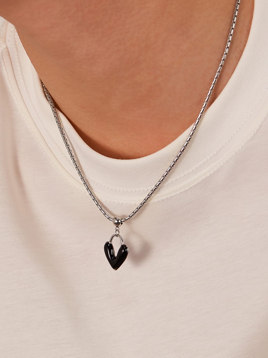 Noir Heart Pendant Necklace – Enamel & Steel