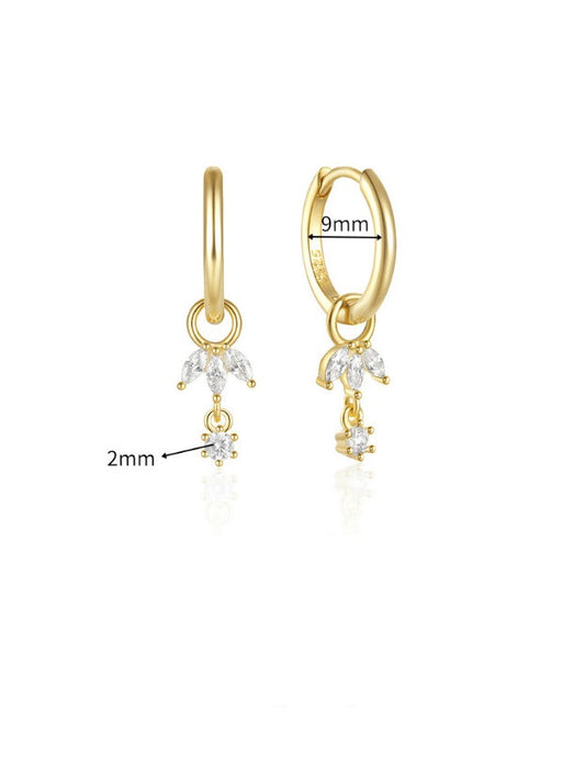 Daisy Mini Drop Huggie Earrings – 14K Gold Plated