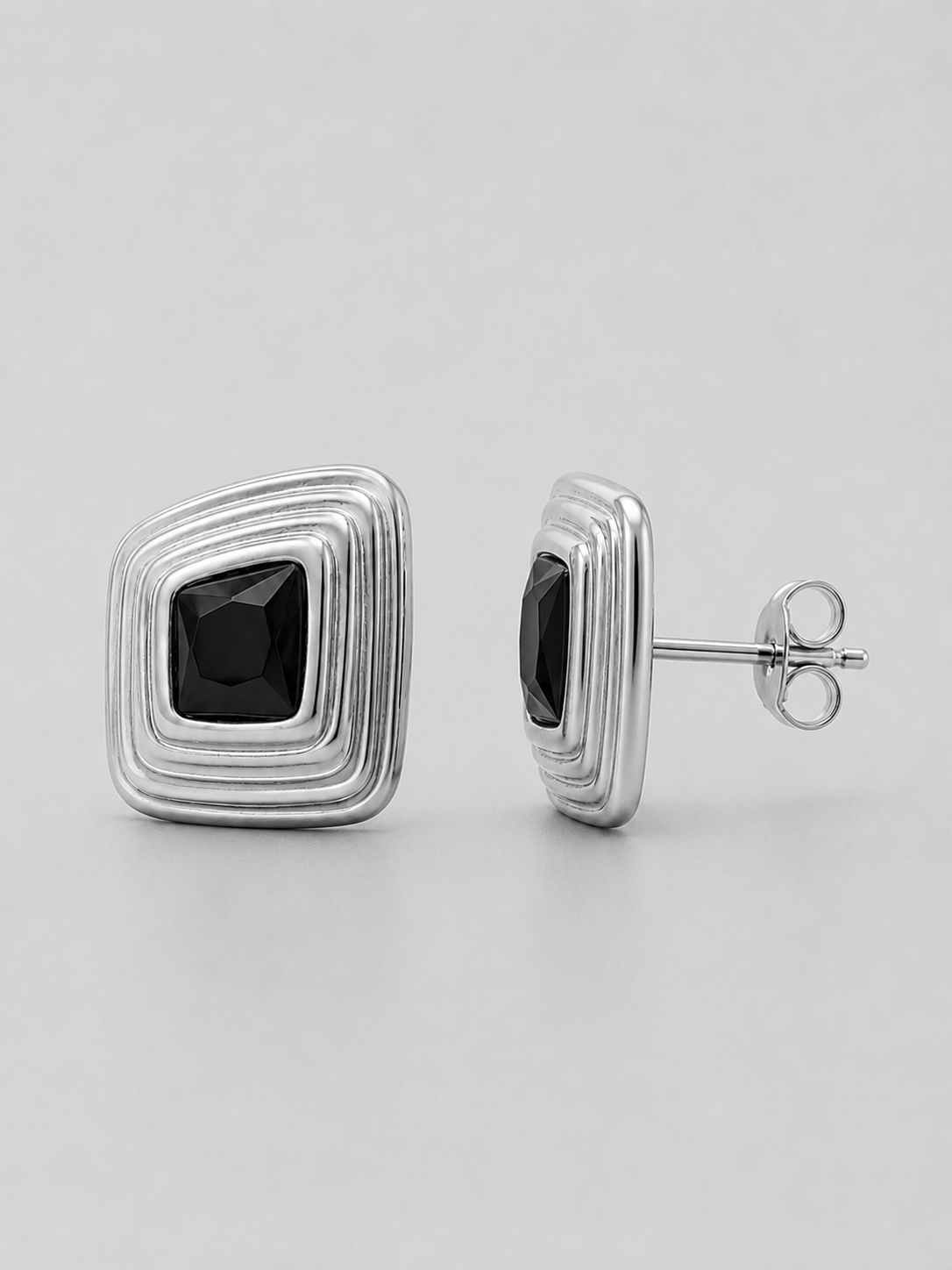 Selene-VINTAGE Square Stud Earrings – Black Zirconia